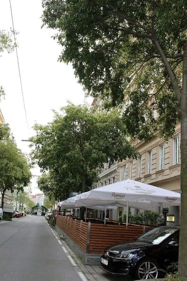 Central & Classic In Vienna Apartment Austria